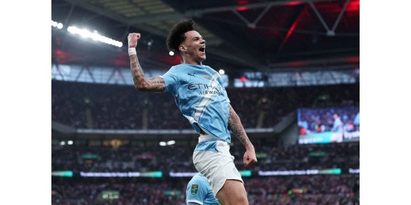 Manchester City voitti Arsenalin EFL Cupin finaalissa 2-0 ja vei mestaruuden Manchester City voitti Arsenalin EFL Cupin finaalissa 2-0 ja vei mestaruuden